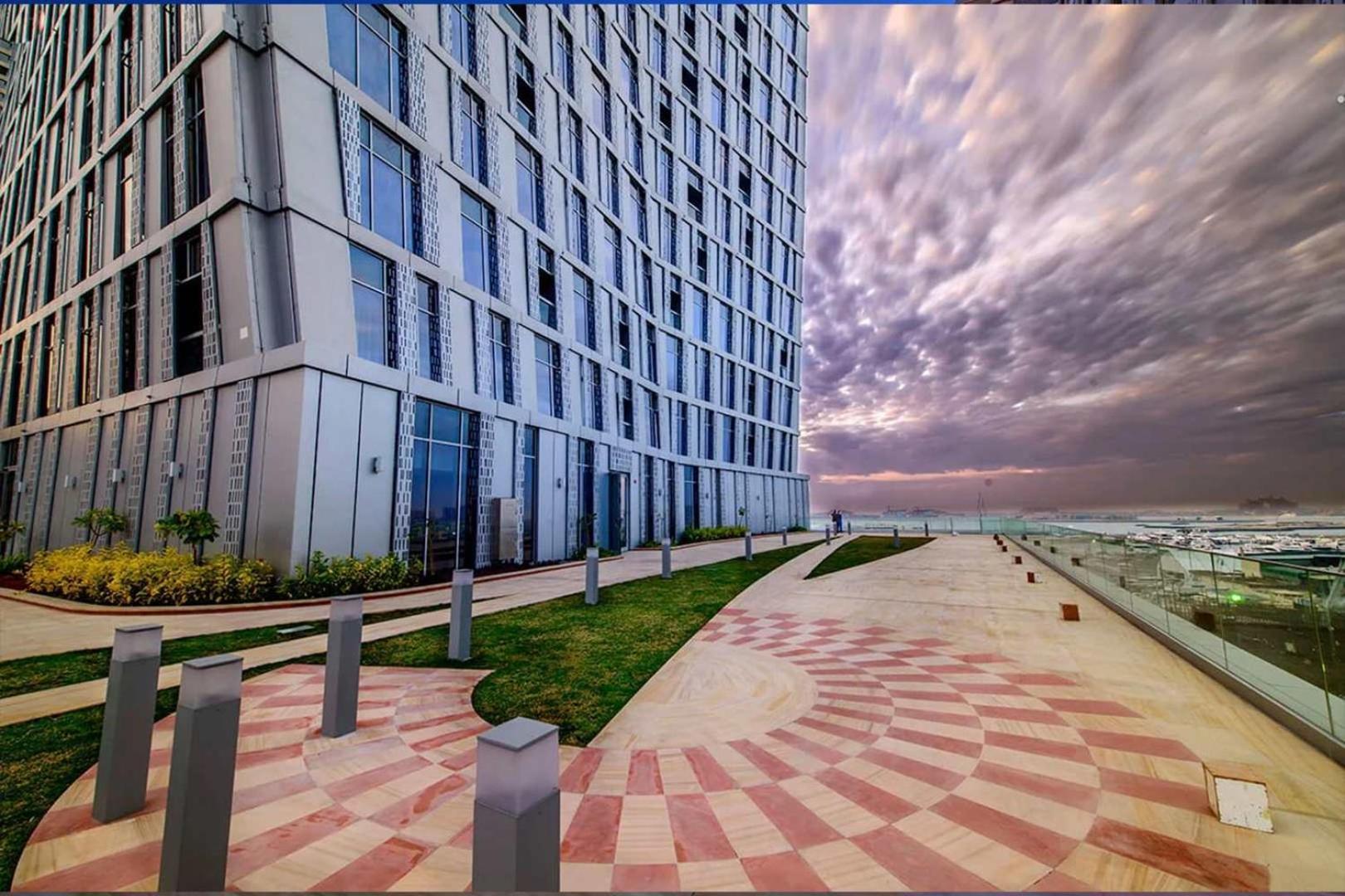Livbnb-spacious 2 Bedroom In Marina With Balcony Apartment *