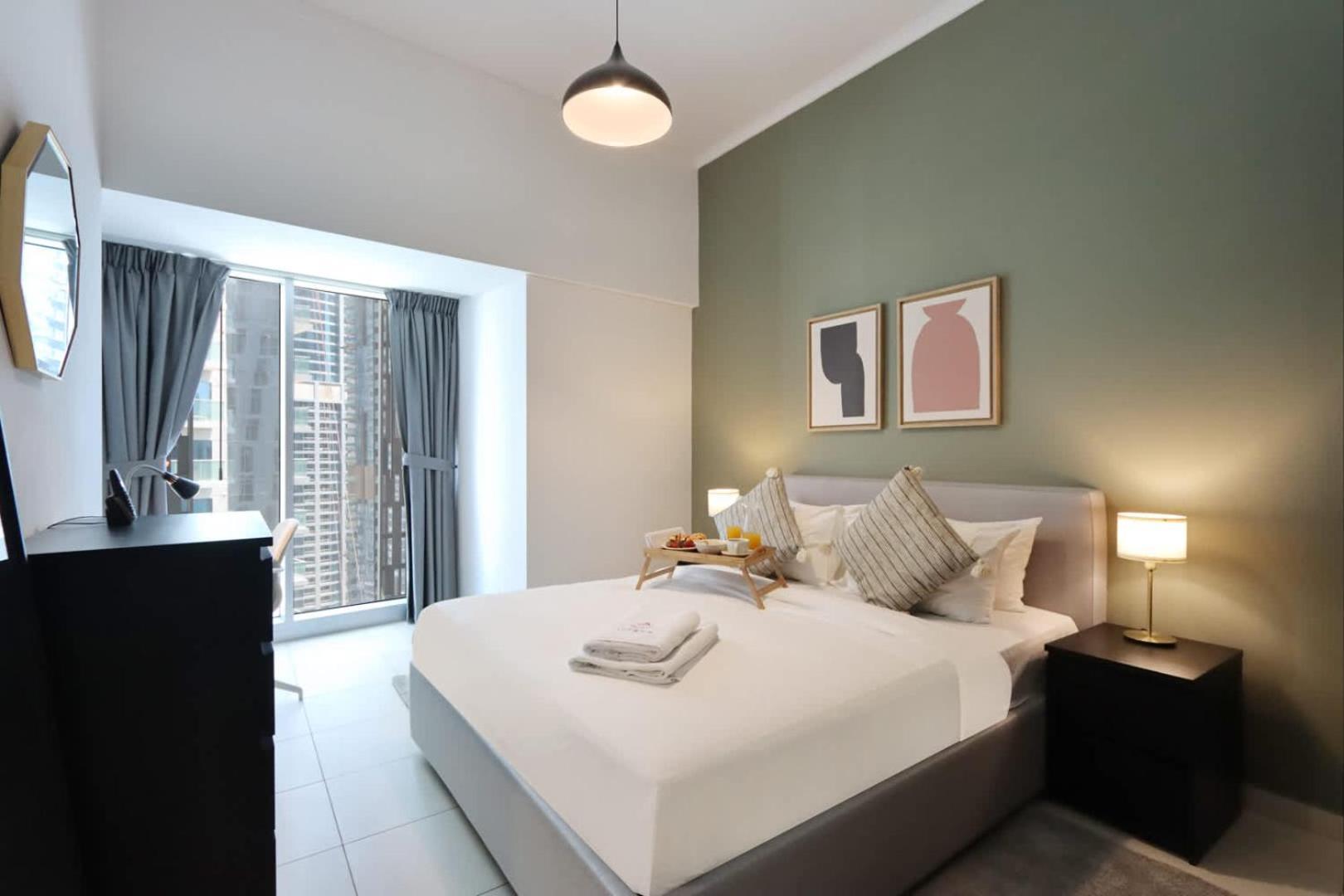Livbnb-spacious 2 Bedroom In Marina With Balcony Dubai