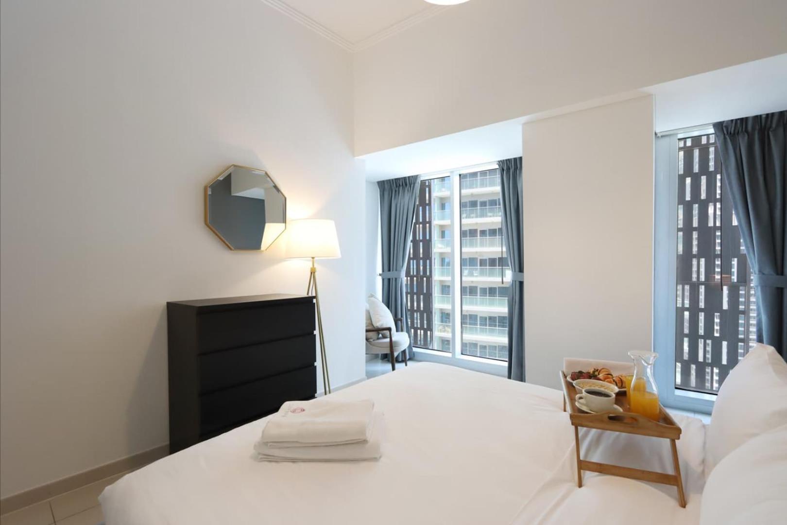 Apartment Livbnb-spacious 2 Bedroom In Marina With Balcony *